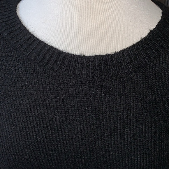 BNWT Crew Neck Sweater with Back Bow.. Beautiful by Halogen - Picture 2 of 9